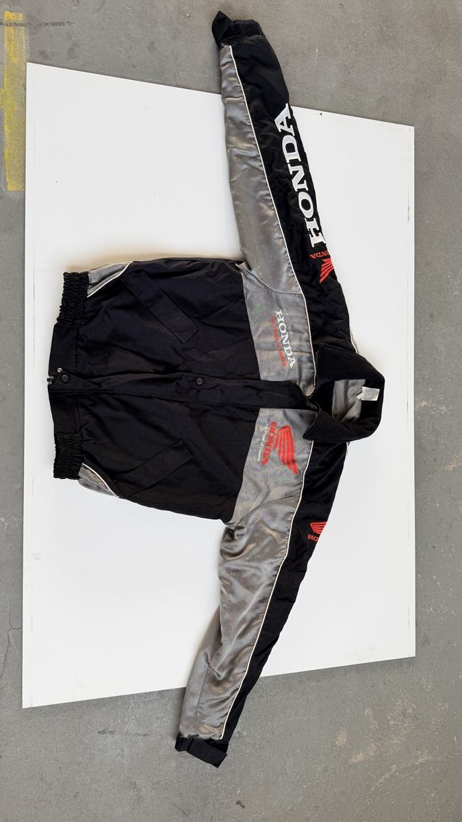 Honda Jacken: Freizeitsmotorradjacke Honda – Gebraucht aus Leuggern von Andik.2001