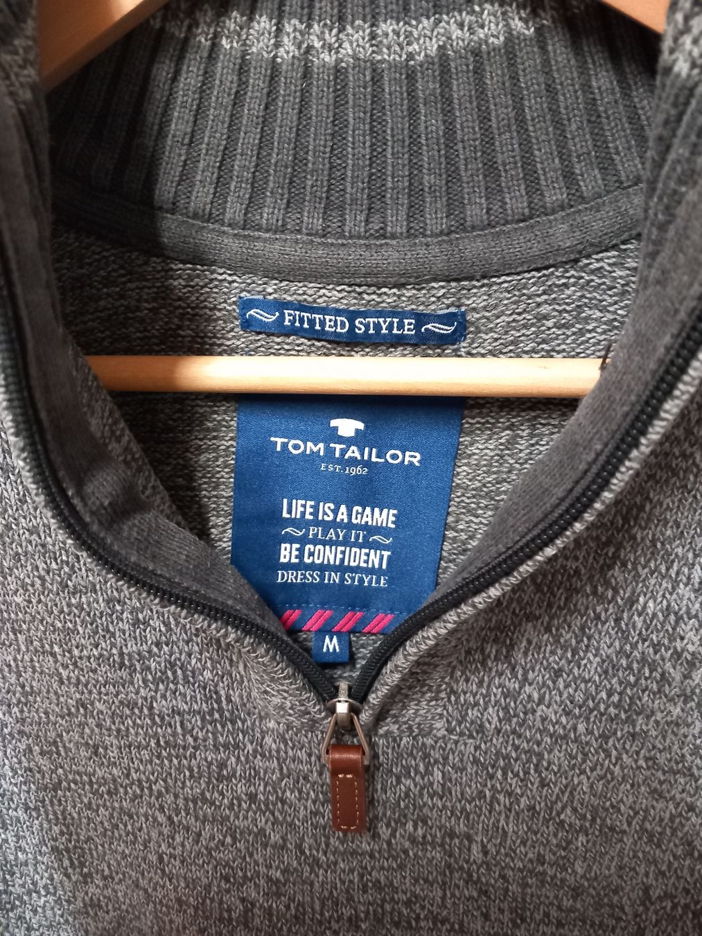 Tom Tailor Maglioni & Felpe: Tom Tailor Herrenpullover Gr. M, grau-meliert – Usato da Gwatt (Thun) venduto da umwelt-brocki 1