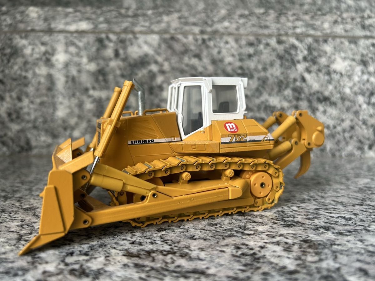 Conrad Modellbausätze & Standmodelle: Liebherr 752 , 1:50 , Conrad – Gebraucht aus Horw von Tigercat635 1