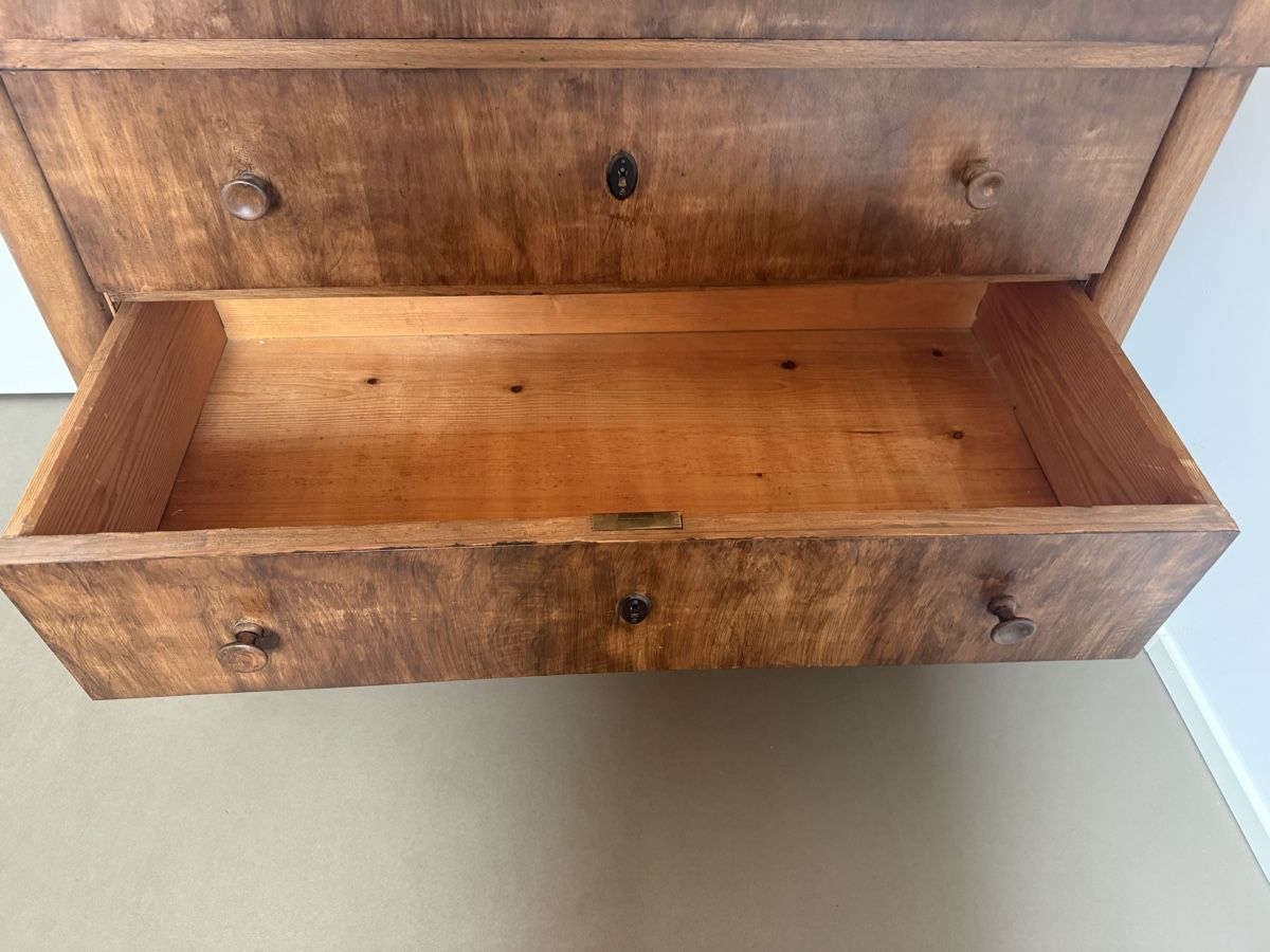Cassettiere: Kommode aus Holz, furniert – Usato da Zürich venduto da fluzue 3