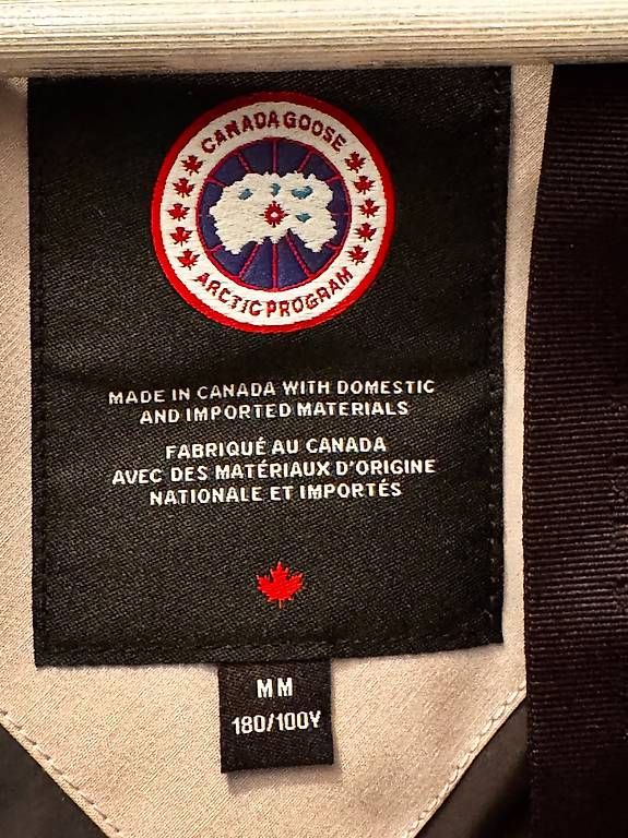 Canada Goose Giacche: Canada Goose, Grösse M - Winter Jacke top! – Nuovo (secondo la descrizione) da Chur venduto da tan_qx6b 3