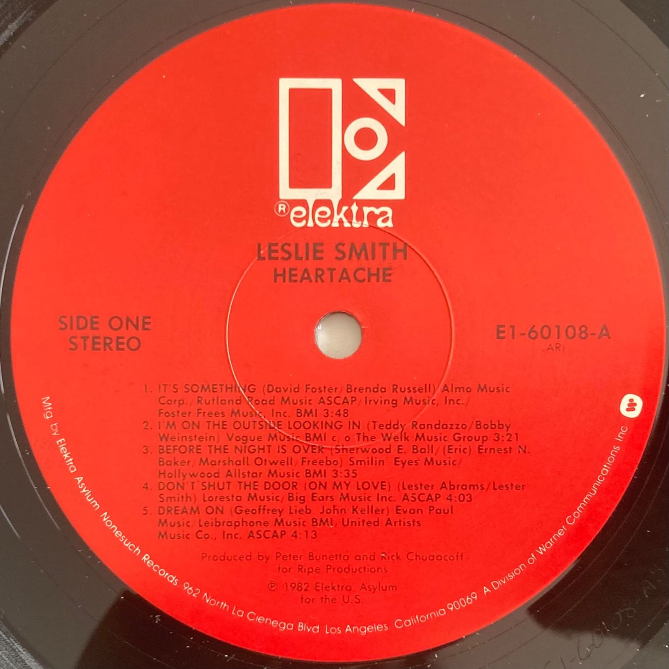 Dischi in vinile: LESLIE SMITH - HEARTACHE – Usato da Poliez-Pittet venduto da Newtown-Records 2
