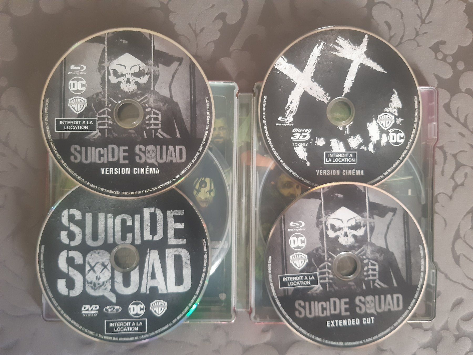 Tutti i DVDs: Suicide Squad Blu-Ray 3D + DVD – Nuovo (secondo la descrizione) da Denges venduto da old-school-89 4