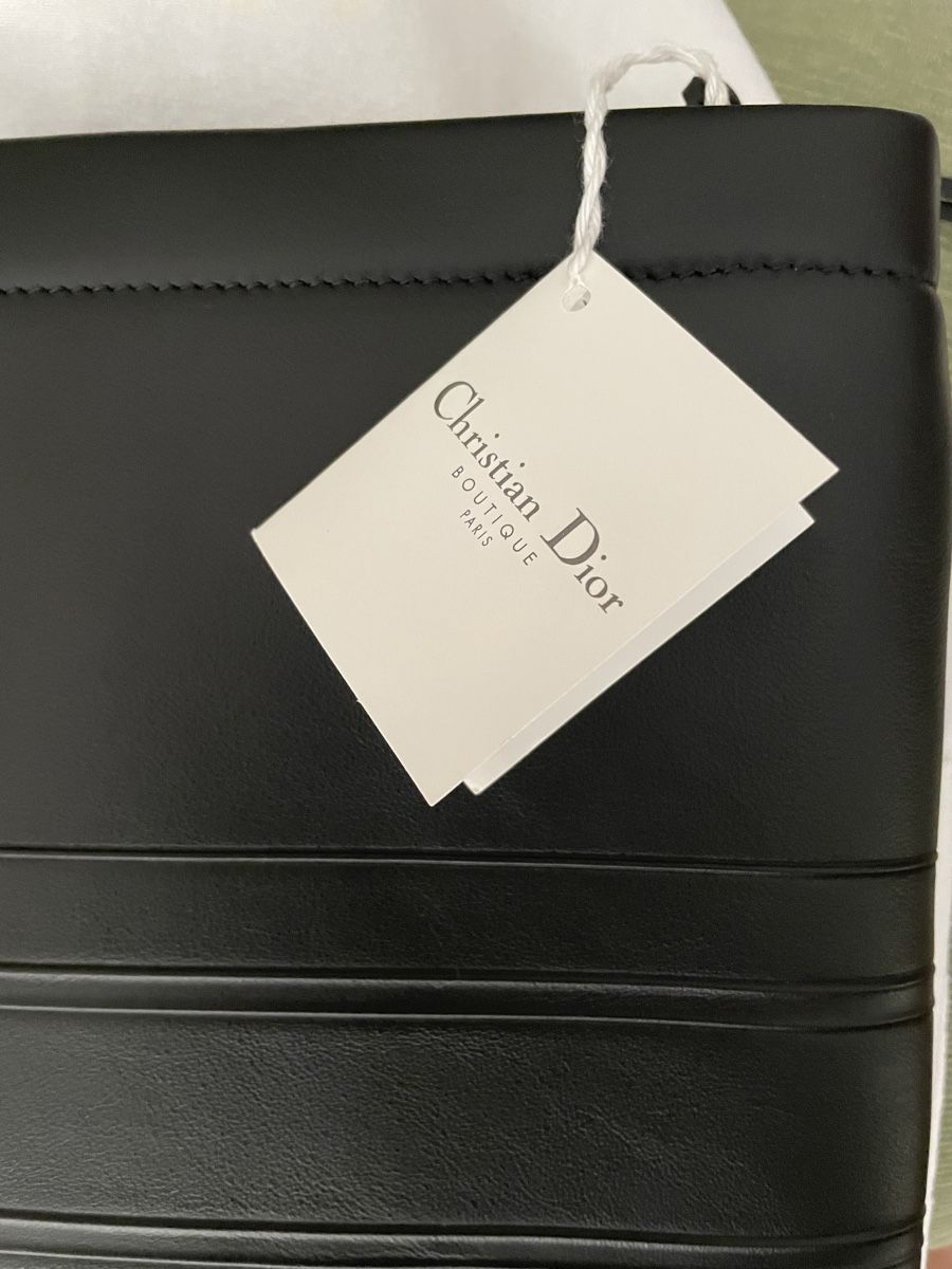 Dior Borse: Christian Dior Black Leather pouch – Nuovo (secondo la descrizione) da Zug venduto da Fashionaddicted.- 2
