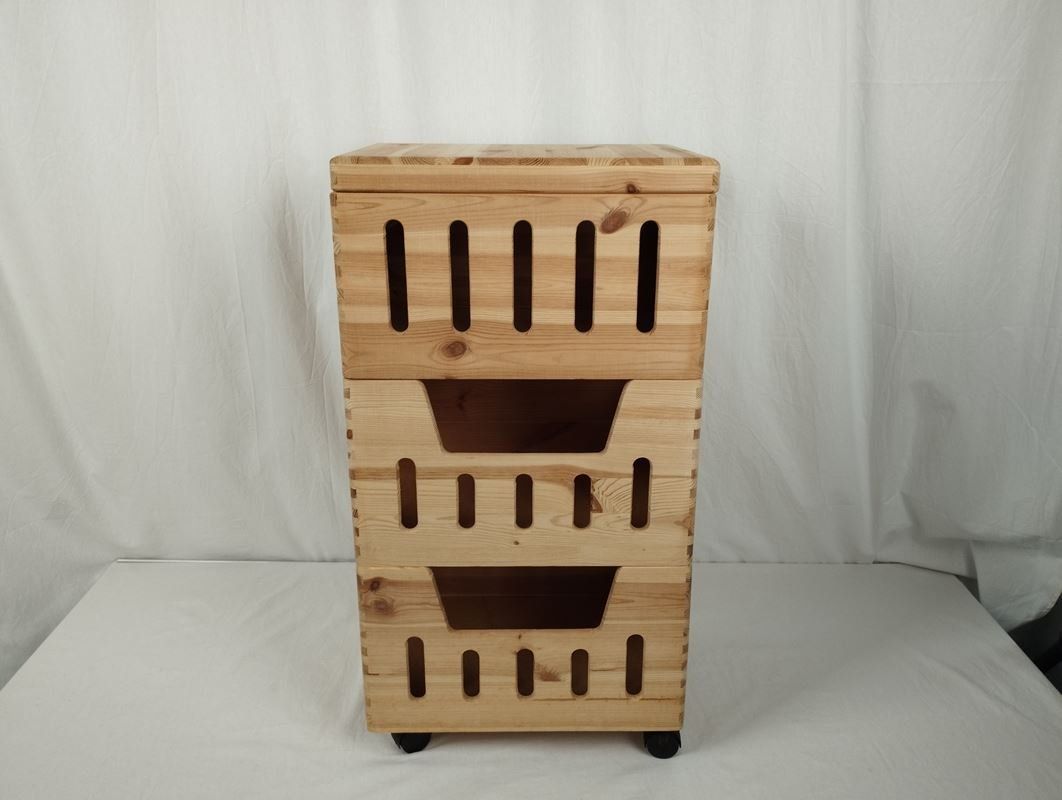 Kommoden: Holzmöbel aus 3 Kisten – Gebraucht aus Schübelbach von Restwert_Schubelbach