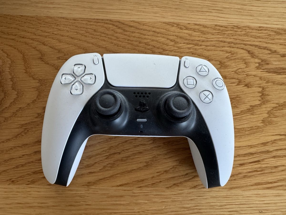 Sony Consoles: PS5 Slim Digital Edition – D'occasion à Bütschwil par brulu05 7