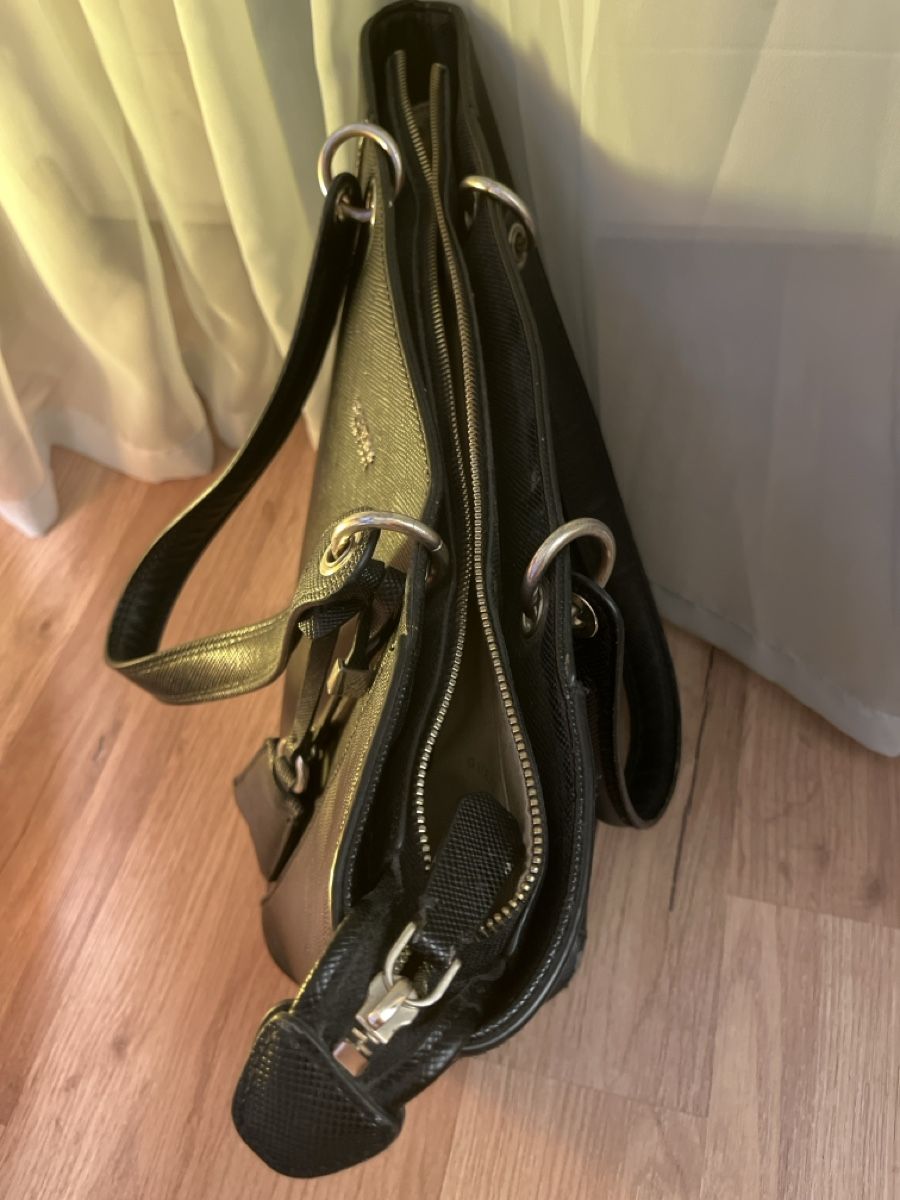 Borse da donna: Schwarze Guess Handtasche – Usato da Zuchwil venduto da fie_7bzm 2