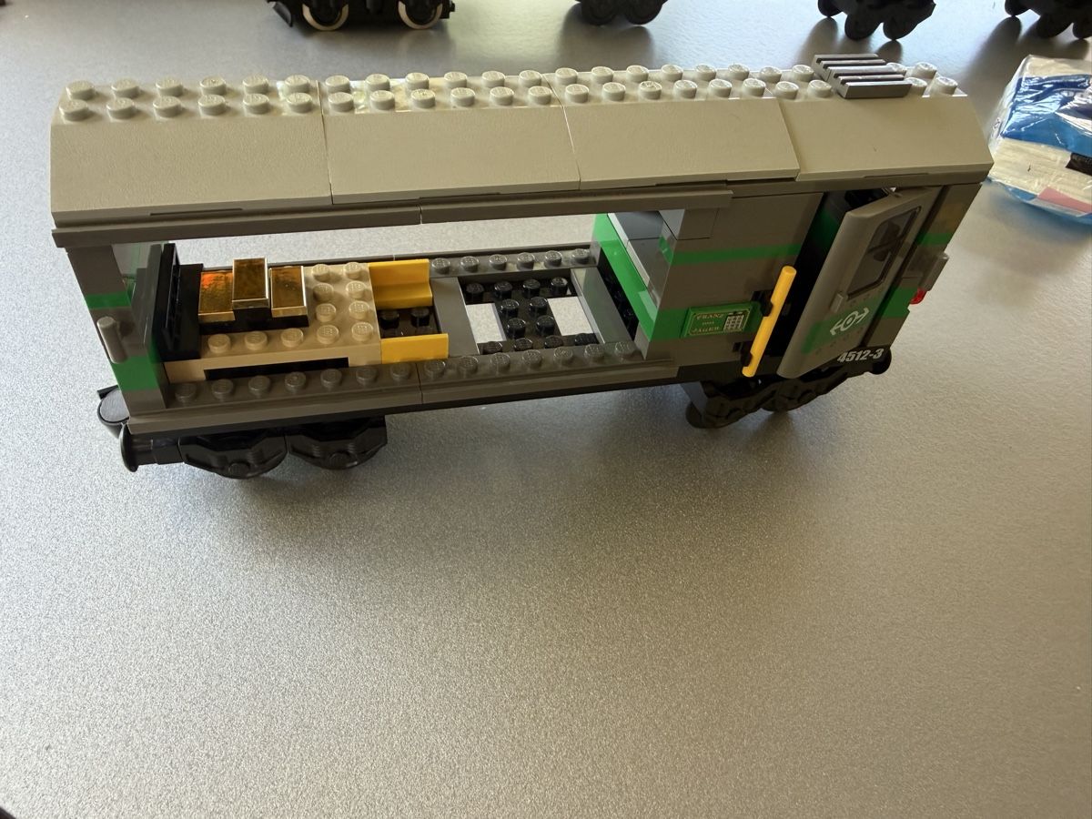 Lego Kit di costruzioni: Lego Zug 10157 & 4512 – Usato da Henau venduto da Lenko01 4