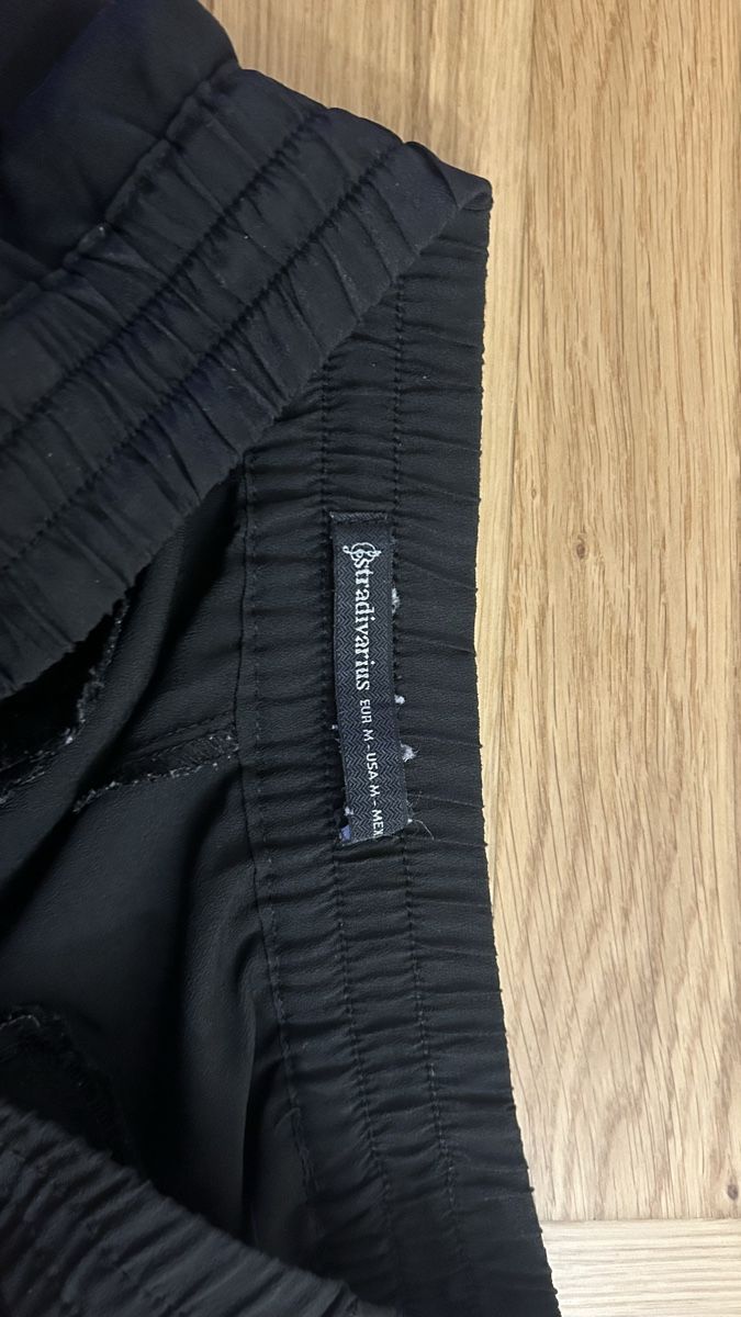 Stradivarius Pantaloni: Stradivarius shorts – Usato da Zürich venduto da gol_zrr2 1