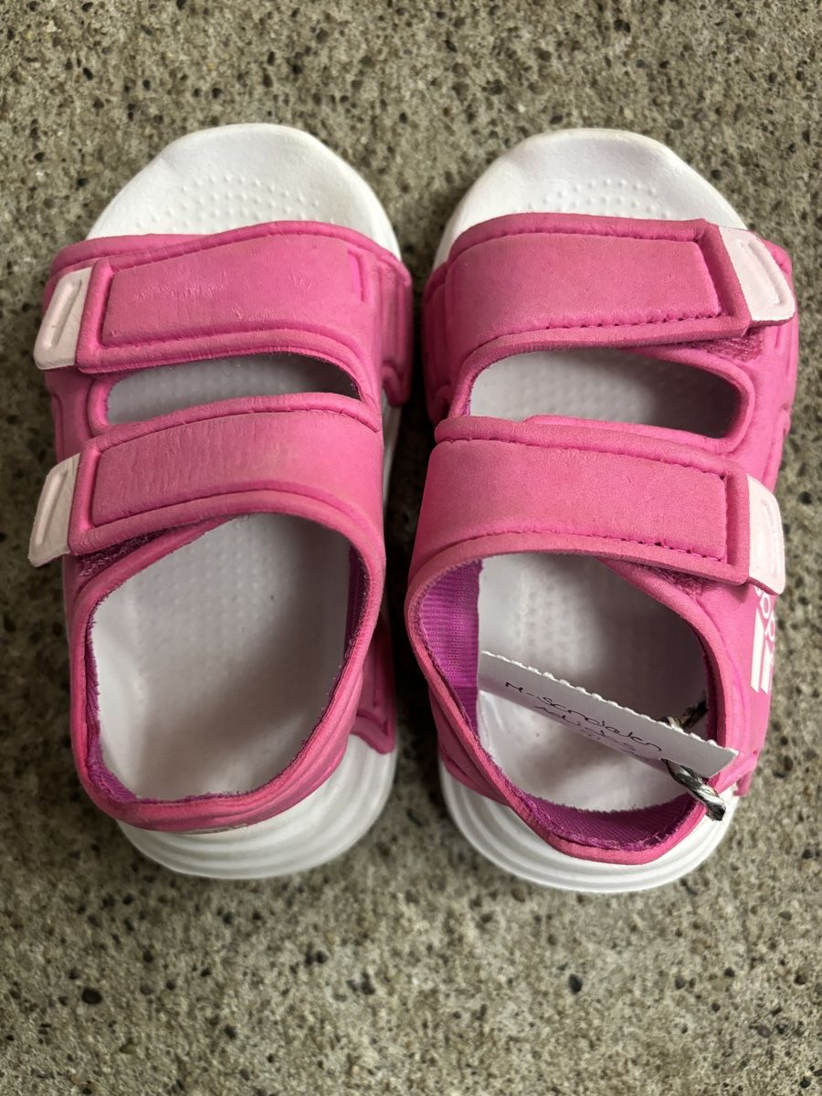 Adidas Scarpe per ragazze: Adidas Sandalen Pink, Grösse 20 – Usato da Büren an der Aare venduto da Nikito2001 2