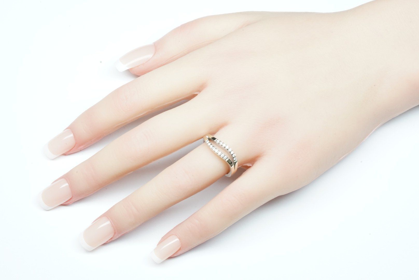 Anelli: Fingerring 18k Weissgold mit Diamanten – Usato da Bülach venduto da Re-Jewelled 5