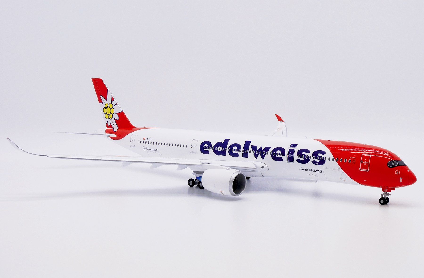 Edelweiss Kit di modellismo & Modellini statici: A350-900 EDELWEISS – Nuovo e nell'imballaggio originale da Morges venduto da iljamuromez 3
