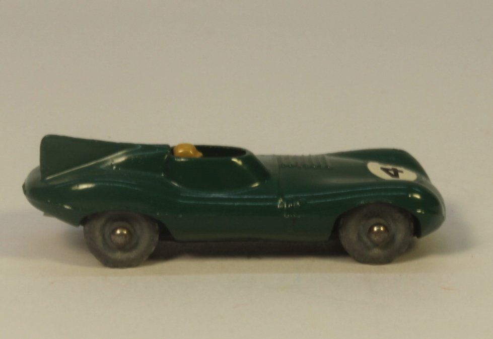 Matchbox Modellini d'auto: Matchbox Lesney 41A Jaguar D-Type – Usato da Zofingen venduto da Trukli58 1