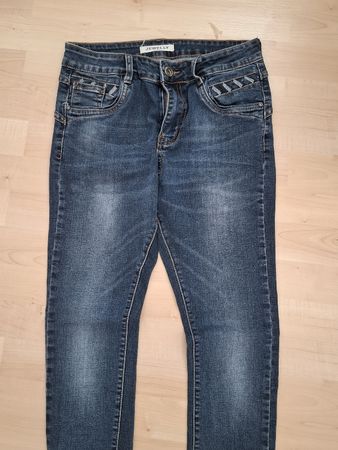 Schöne Jeans  Grösse 34, kann auch verschickt werden