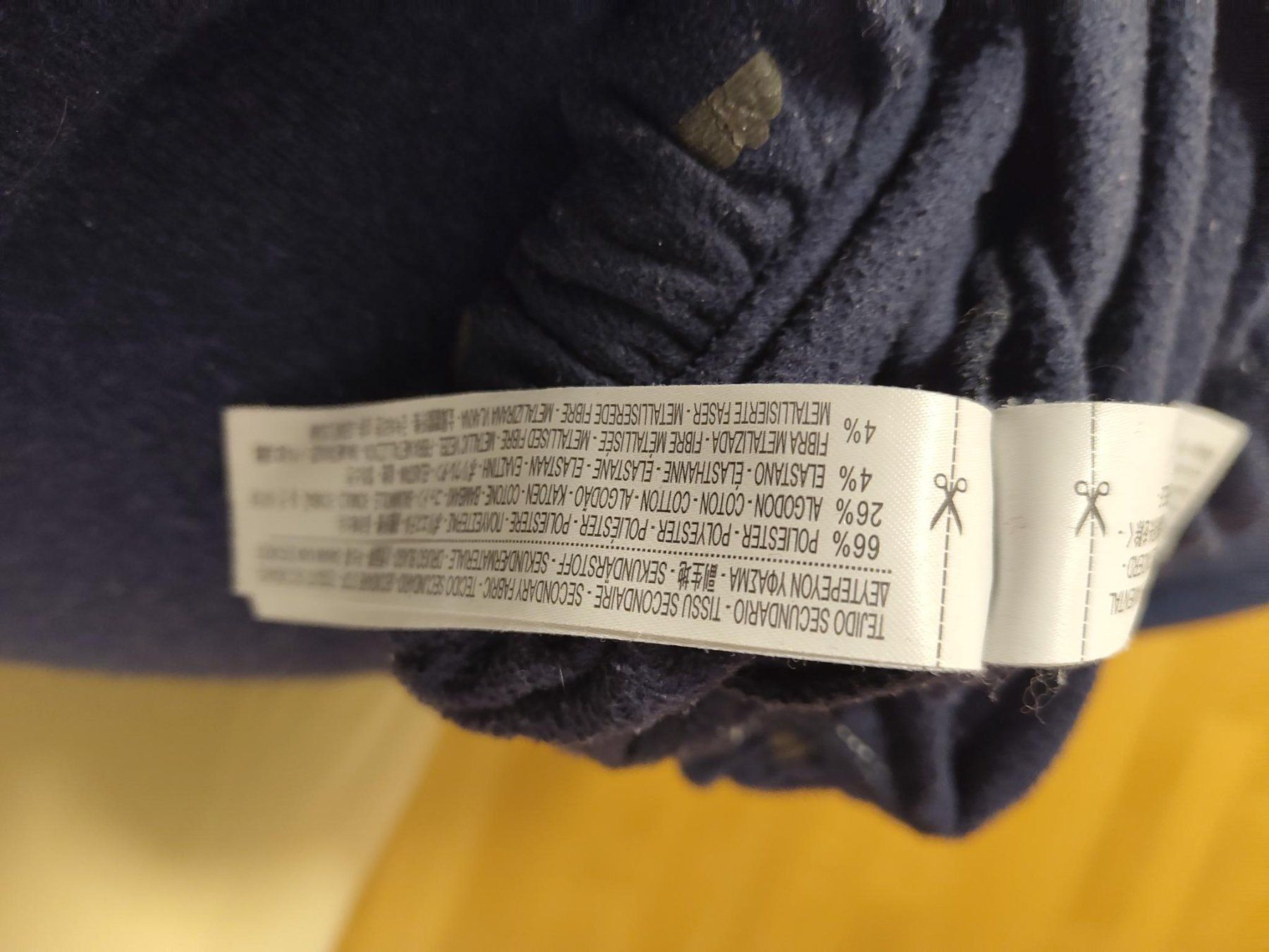 Oysho Pantaloni: Oysho Fleecehose Grösse S – Usato da Zürich venduto da ale_7k2j 3