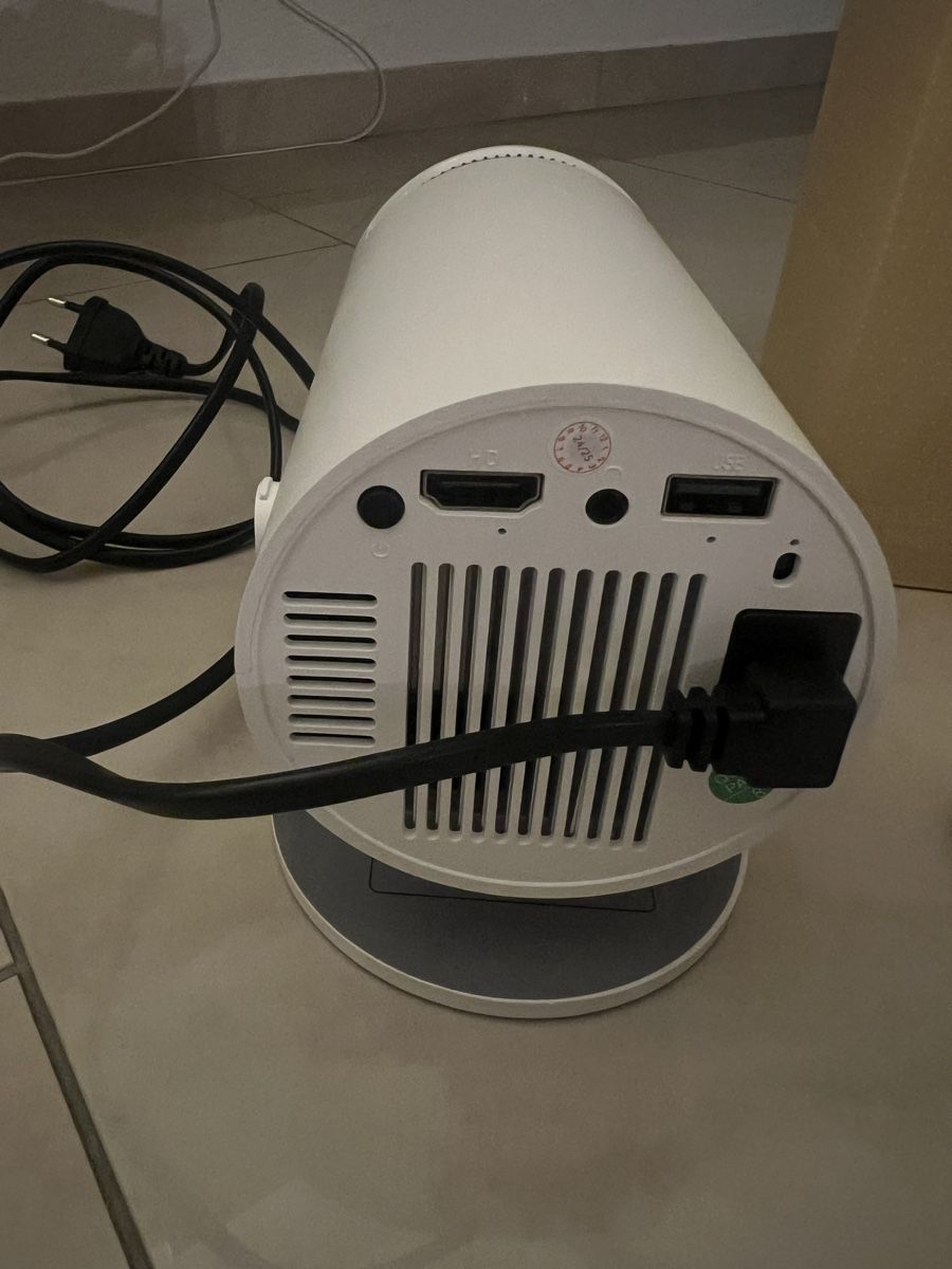 Home Cinema: Mini LED Projector HY300 - Ultra HD - Like New – Nuovo e nell'imballaggio originale da Herrliberg venduto da jes_ytm2 1