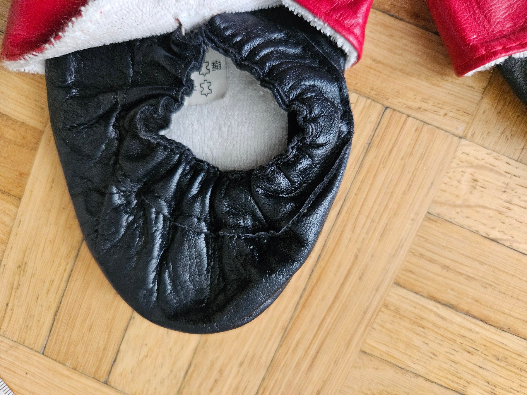 Scarpe per ragazzi: Finkli / Schlarpen ca. Gr. 27 / 17.5 cm – Usato da Unterengstringen venduto da saraman 1