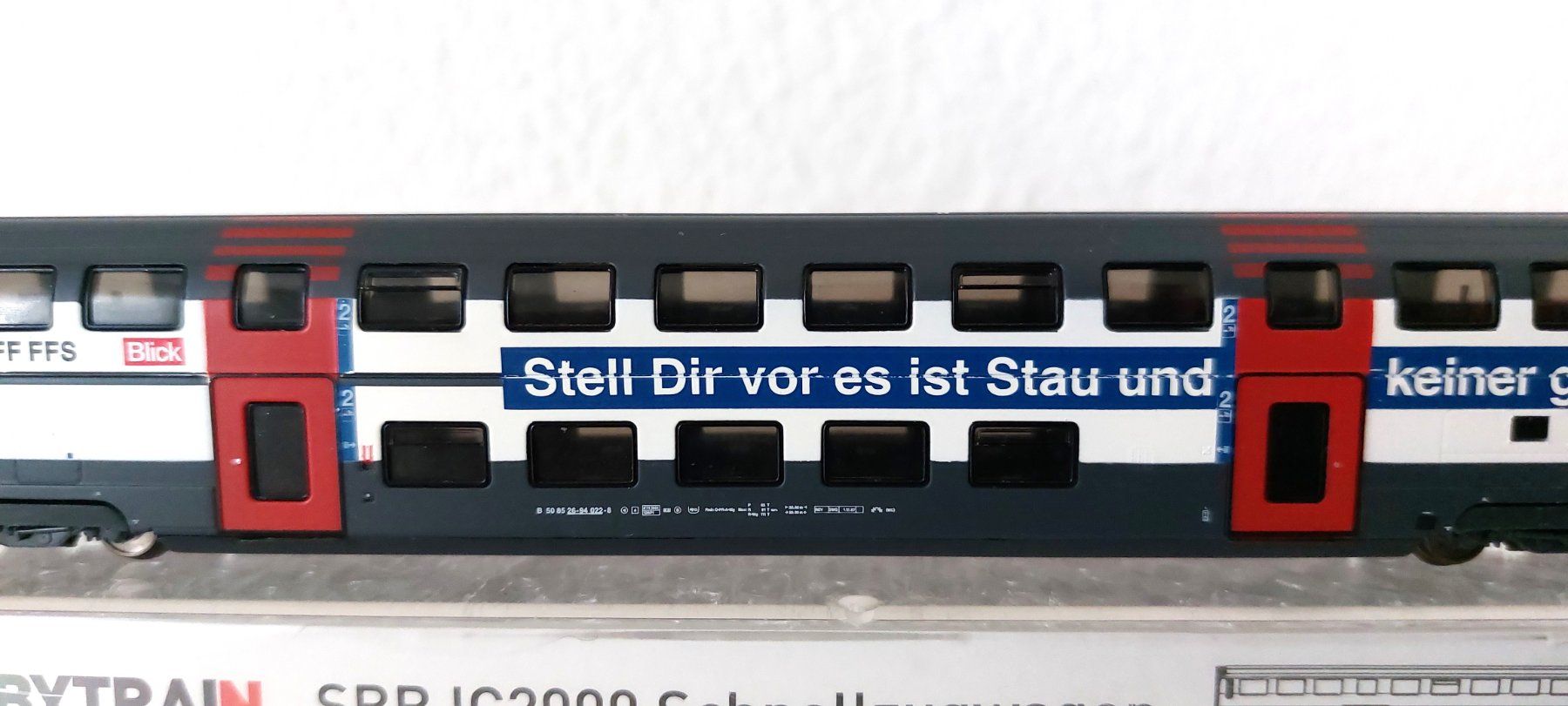 Hobbytrain Modellini di ferrovie: Hobbytrain SBB IC2000 2.Klasse " Stauwagen " – Nuovo (secondo la descrizione) da Biberist venduto da Ntrains 3