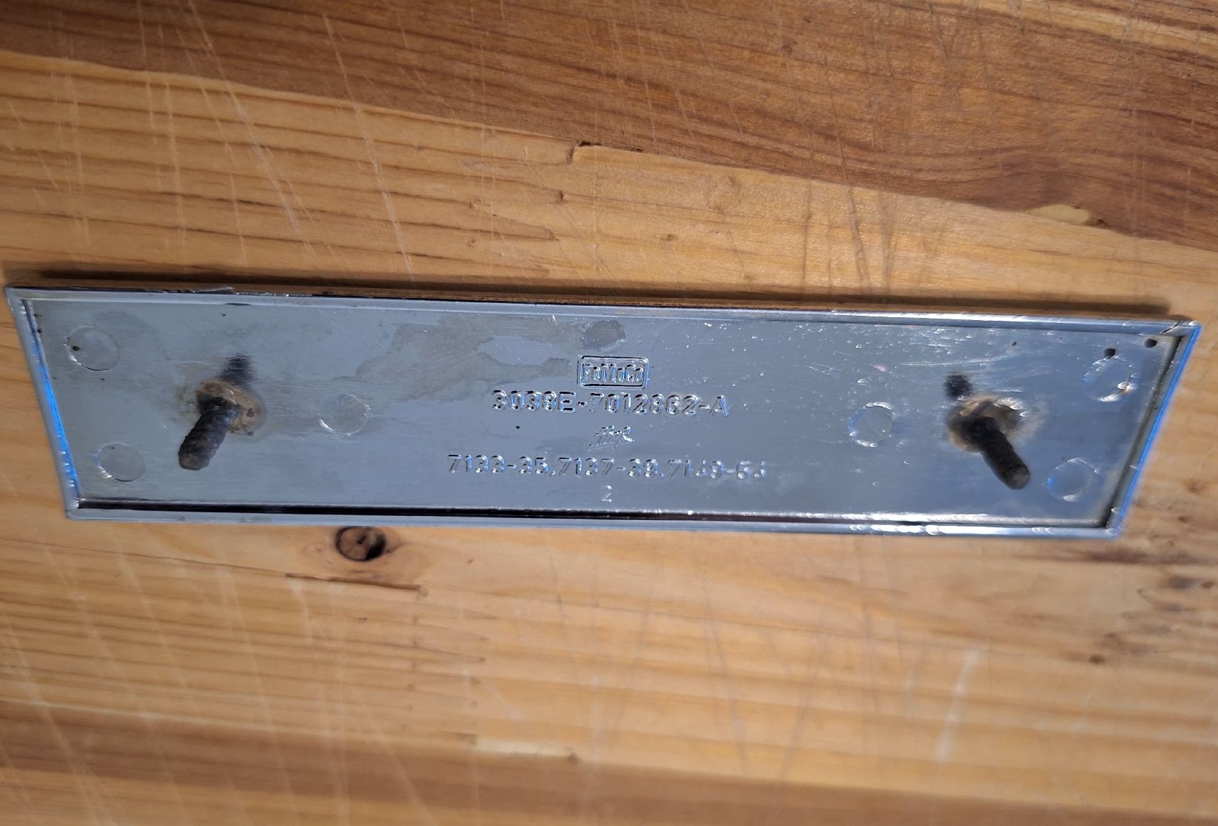 Ford Alle Autoersatzteile: Ford 1600 GT Embleme – Gebraucht aus Triesen von BLACKSHEEP75 1