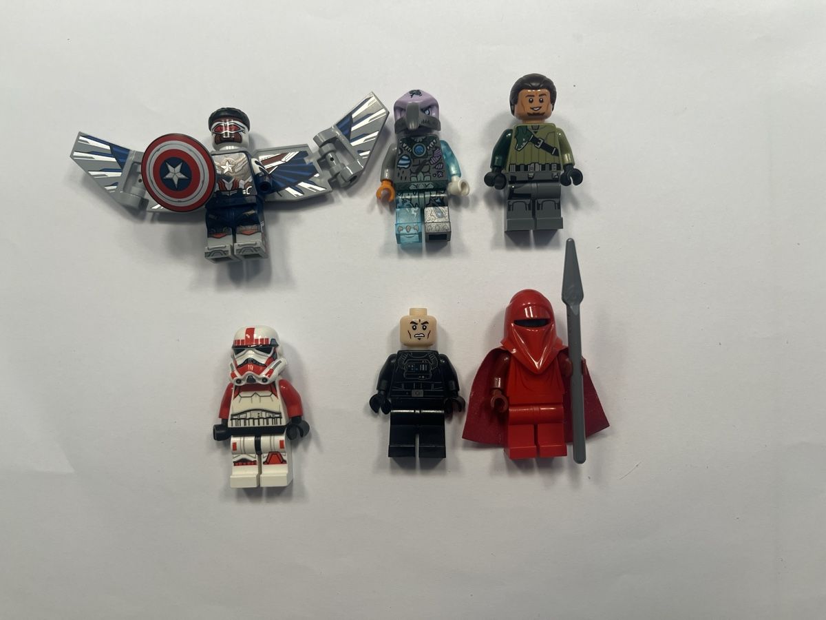 Lego Giocattoli: Lego div.Minifiguren lot Star Wars,Marvel,Chima – Nuovo (secondo la descrizione) da St. Margarethen TG venduto da nic_n9n5