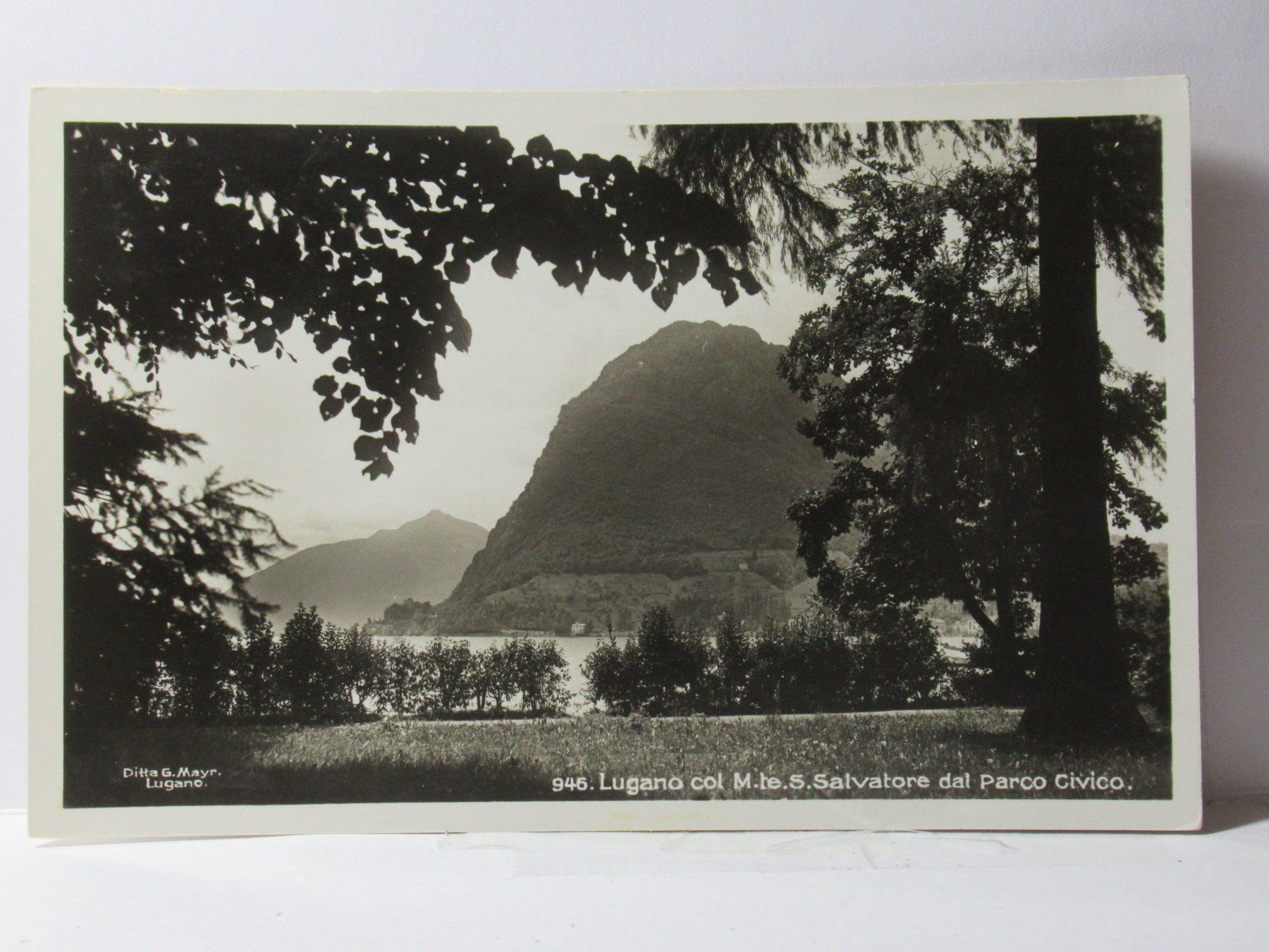 Cartes postales: Lugano , Briefmarke Postauto , 1942 – D'occasion à Grenchen par Bluemchen1900