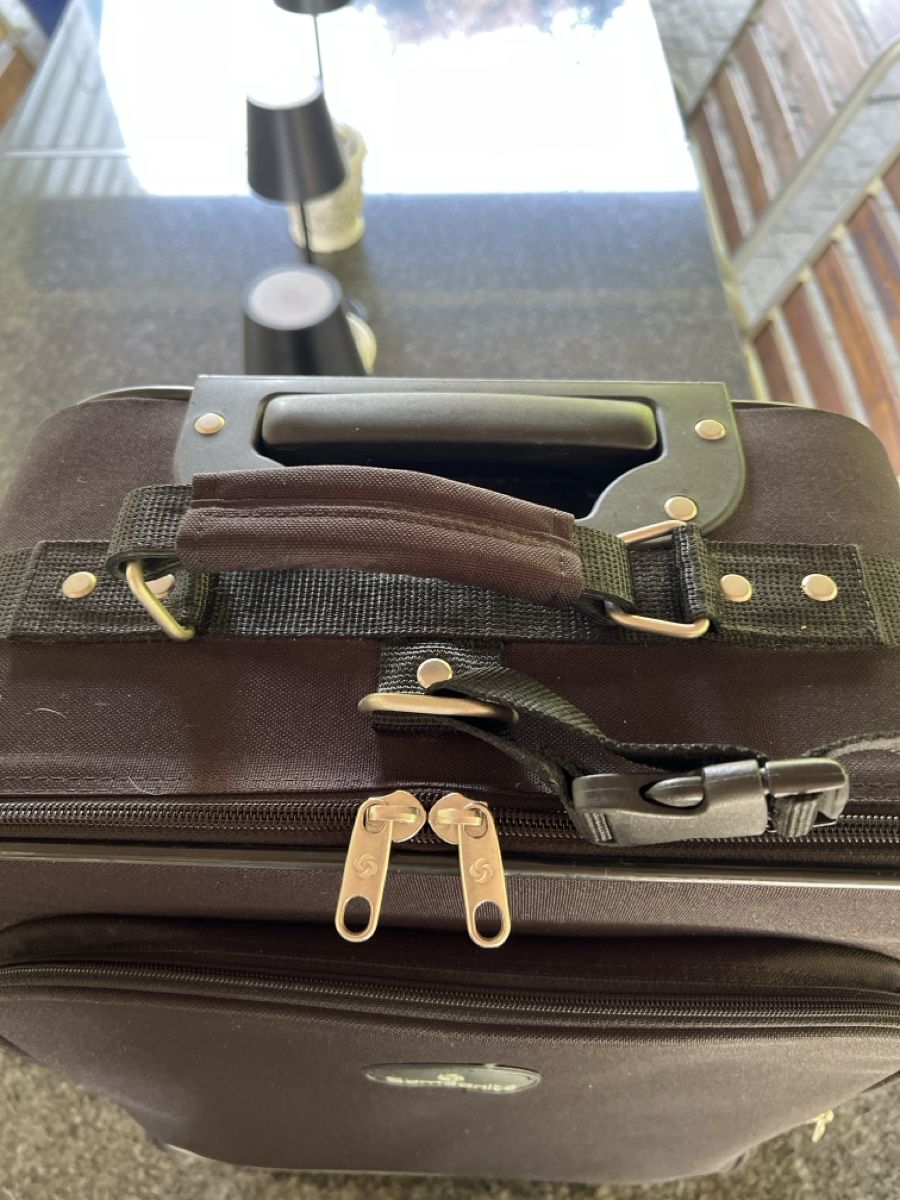 Samsonite Reisekoffer: Samsonite Koffer schwarz Rollkoffer Handgepäck – Gebraucht aus Pieterlen von Mambo2006 3