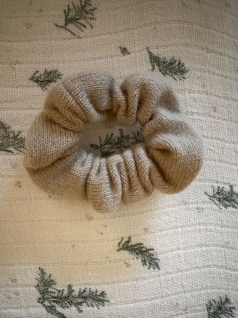 Accessori per capelli: Kaschmir Scrunchie Haargummi Accessoire – Nuovo (secondo la descrizione) da Gockhausen venduto da lenibeni 1