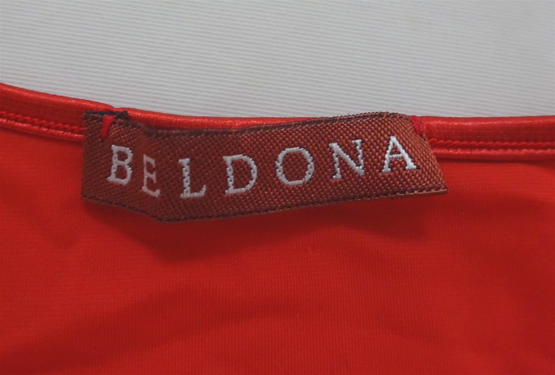 Beldona Altra biancheria intima: Beldona - Neuw. Hemdchen - rot - Grösse M – Nuovo (secondo la descrizione) da Zofingen venduto da Justizia_01 2