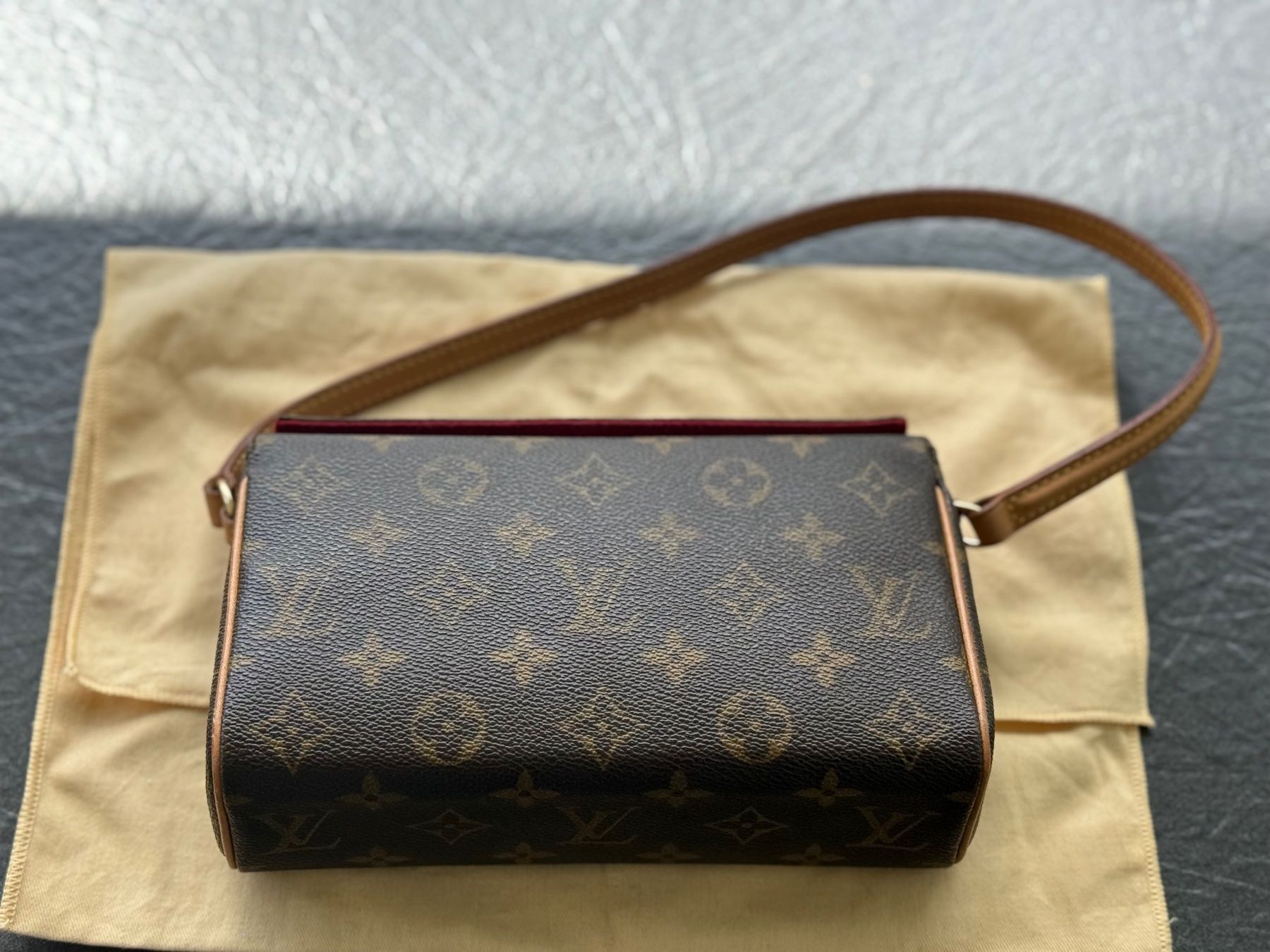 Louis Vuitton Borse da donna: Louis Vuitton monogram recital – Usato da Lommis venduto da loqi 1