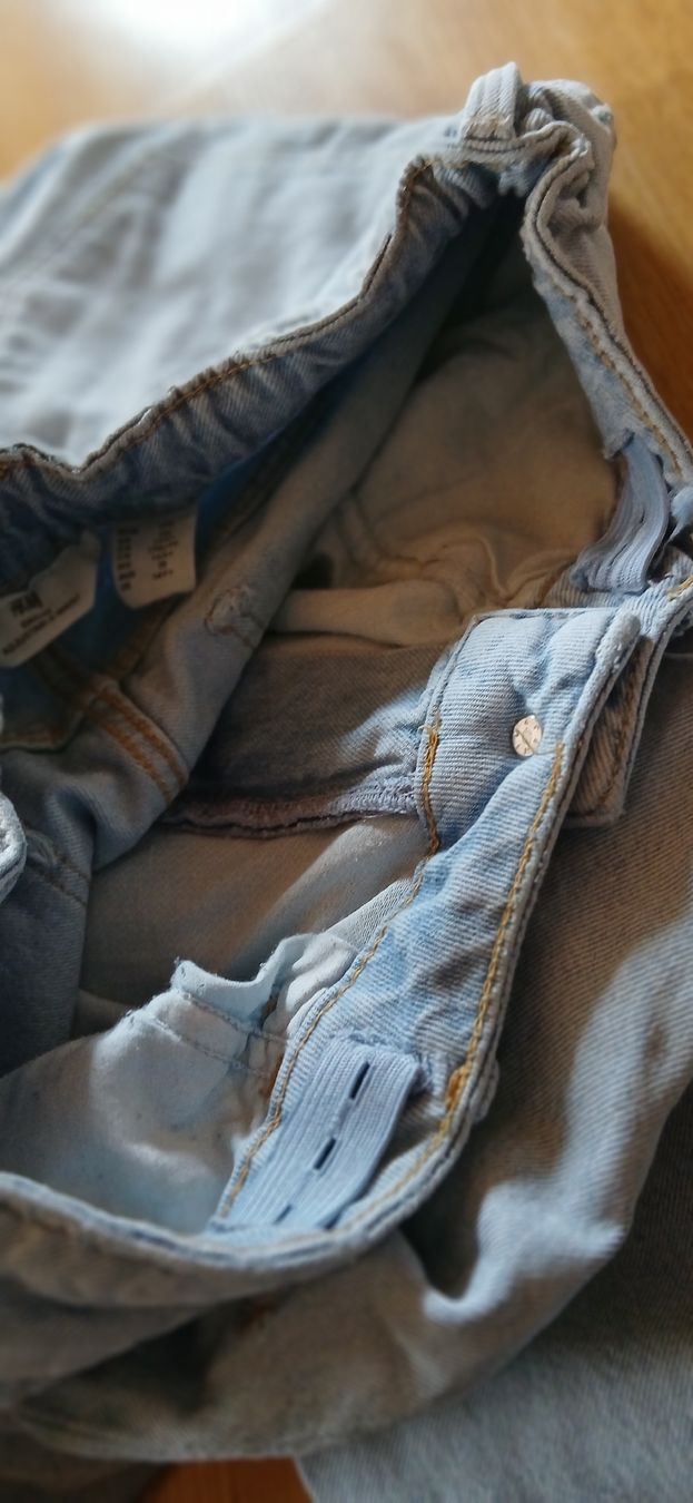 Jeans: pantalon jean – Usato da Montcherand venduto da petiteoune75 3
