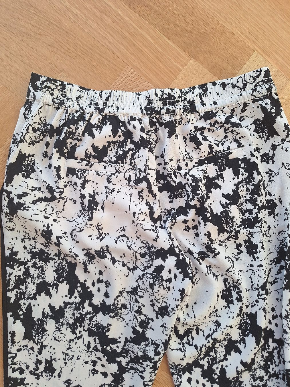 Banana Republic Pantaloni: Banana Republic Hose – Usato da Cham venduto da Drukkerij 6