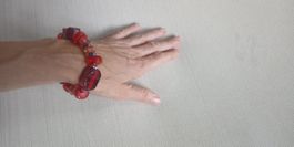 Bracelet rouge avec pierres hématite comme NEUF