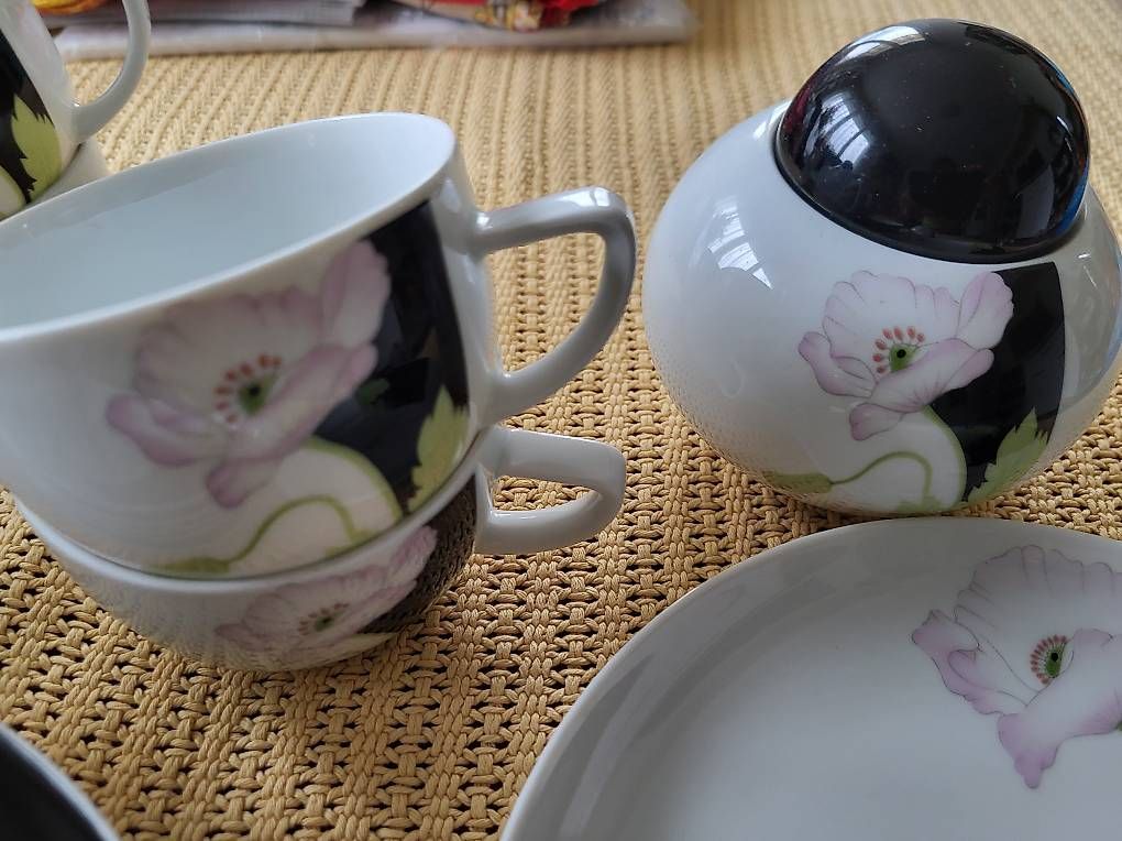 Geschirrsets: Markenporzellan Tee/Kaffee Service – Gebraucht aus Kriens von Aschada 1