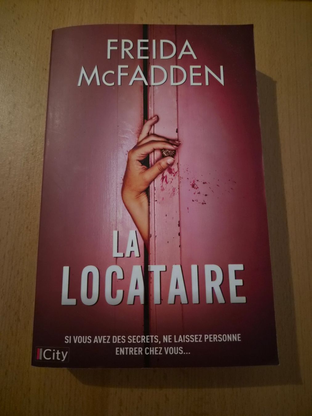 Libri: La locataire : Freida Mcfadden – Nuovo (secondo la descrizione) da Loc venduto da amazine84