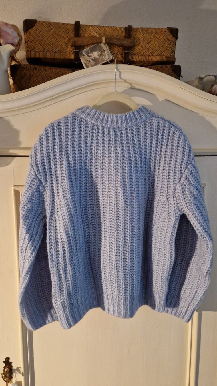 Jacken: Grobstrickjacke, hellblau, 66% Wolle – Gebraucht aus Rütihof von SonneMondSterne1985 1