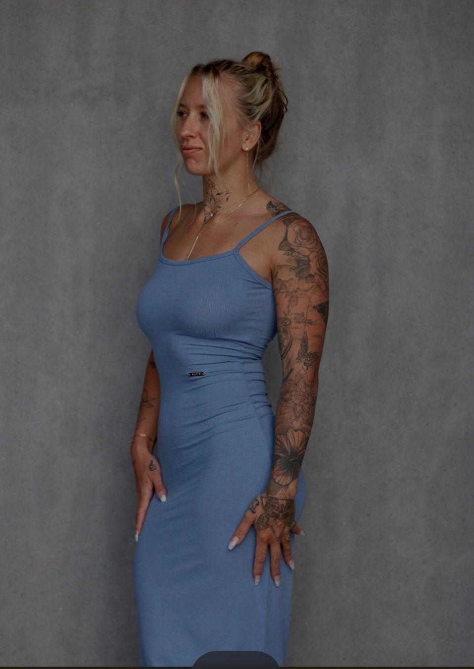 Kleider: BJ : Robe Star Longue en L – Neu (gemäss Beschreibung) aus Loc von amazine84