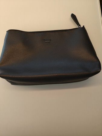 Guess Kosmetiktasche Schwarz, neuwertig, Top Zustand!