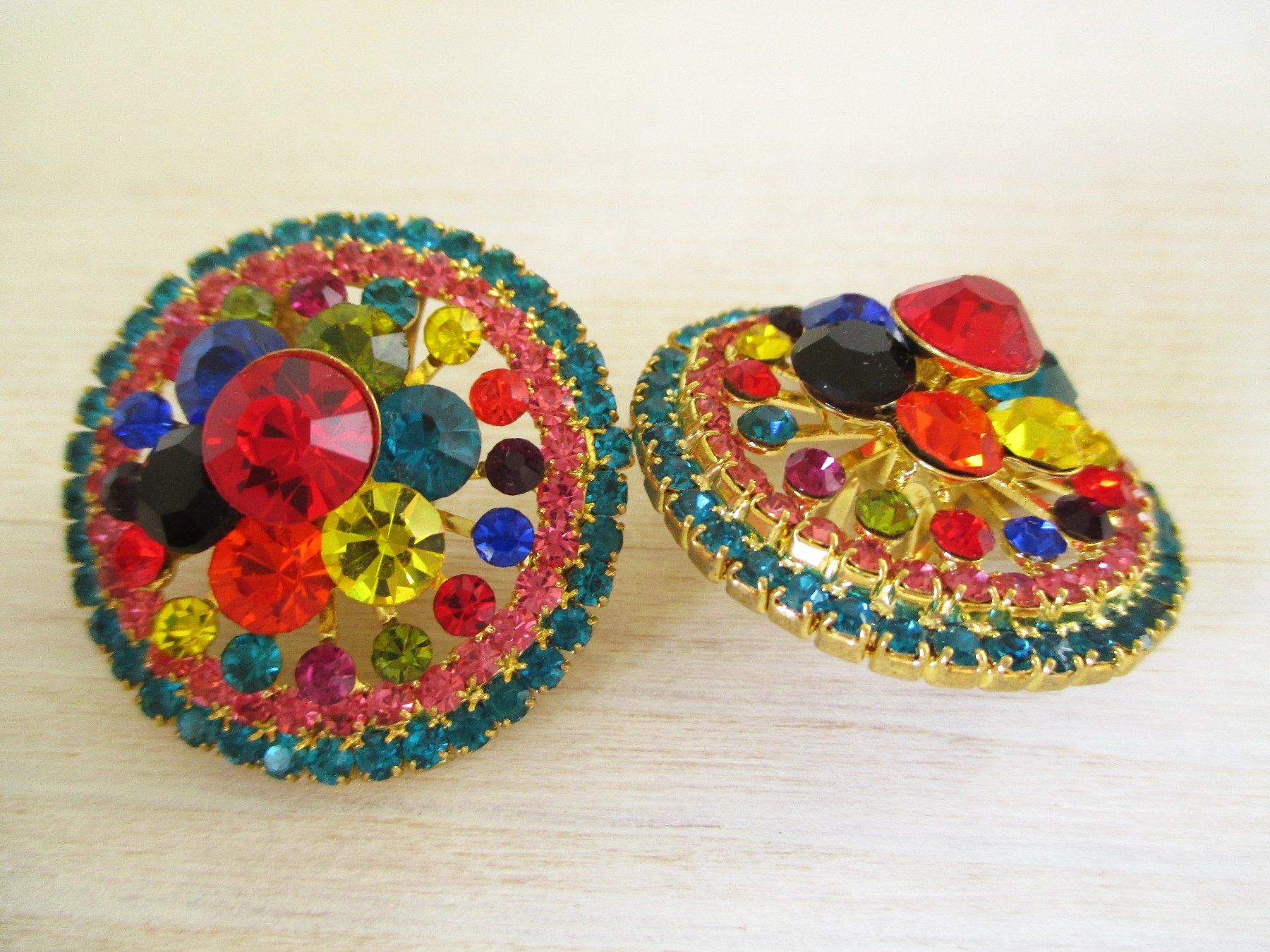 Ohrringe & -stecker: Statement Ohrclips Strass Vintage Clips Ohrringe – Gebraucht aus Rorschacherberg von Marubium