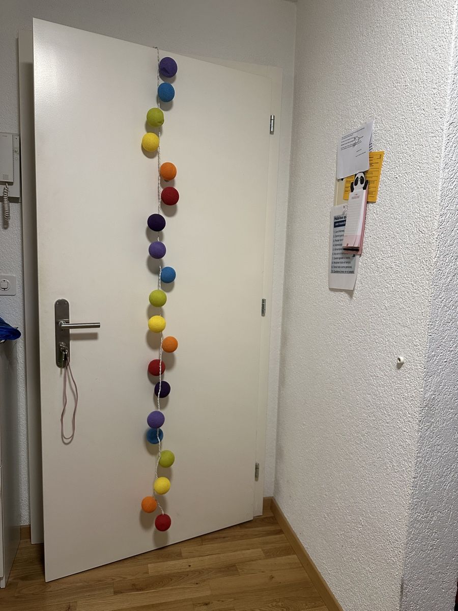 Lichterketten & Leisten: Bunte Lichterkette, Kugeln aus Baumwolle – Gebraucht aus Bolligen von Bluejean1 3
