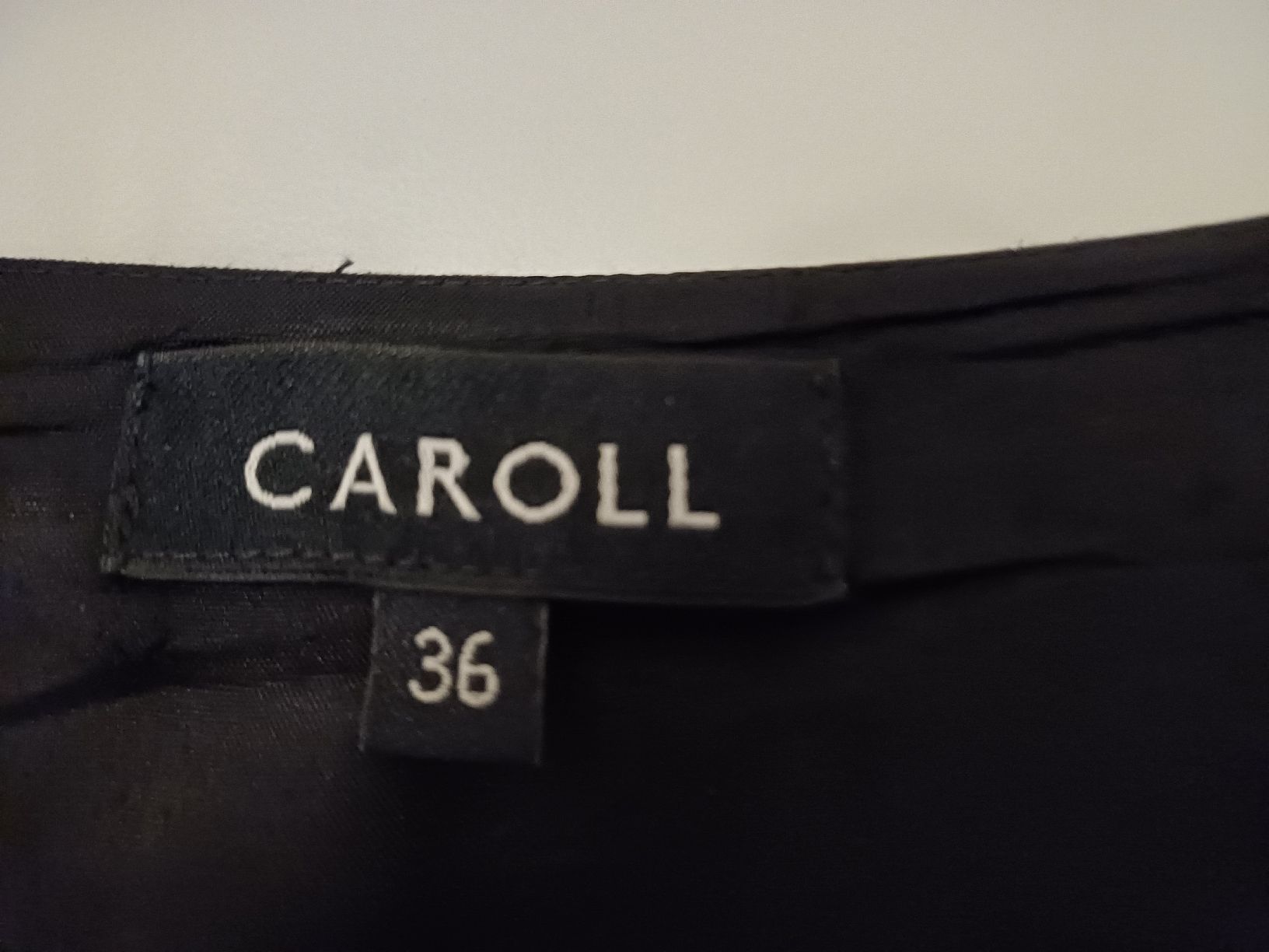 Caroll Kleider: Robe noire Caroll, taille 36 – Gebraucht aus Boudry von JulieG13 2