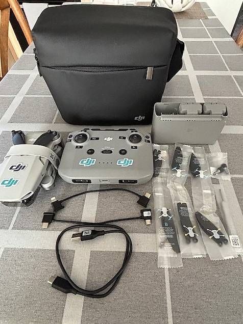 DJI Modellismo RC: DJI Mini 2 Fly More Combo – Usato da Sugiez venduto da Opascal