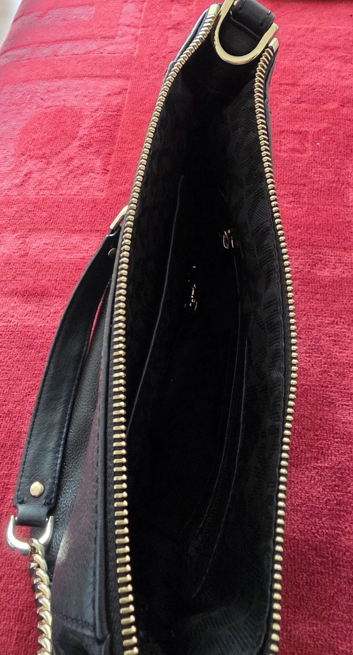 Michael Kors Taschen für Damen: Original Michael Kors Umhängetasche, schwarz – Gebraucht aus Wädenswil von Vegas65 2