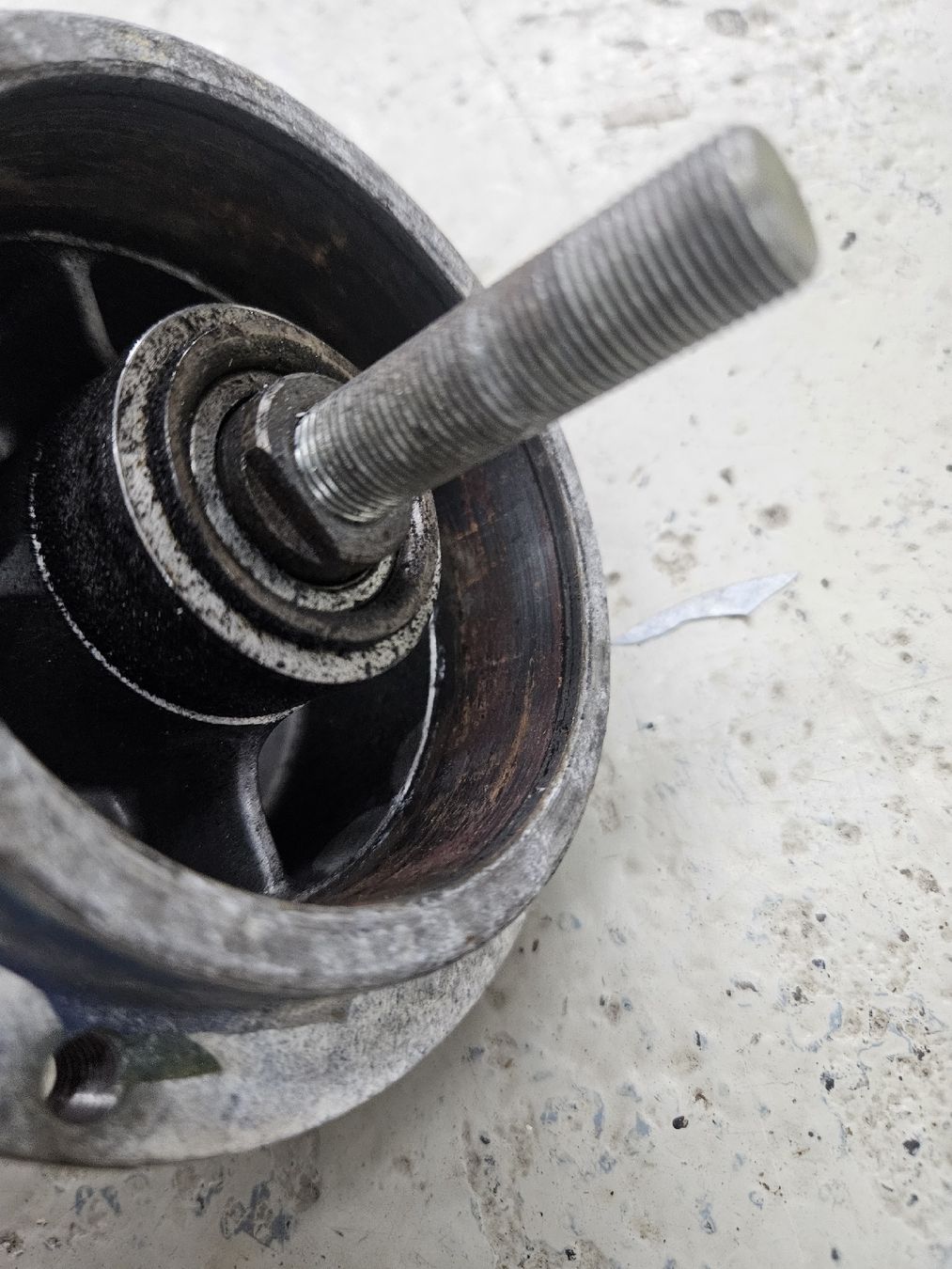 Puch Mofa-Ersatzteile: Puch Vorderradnabe Gussfelge  – Gebraucht aus Mellingen von Mech-Service 2