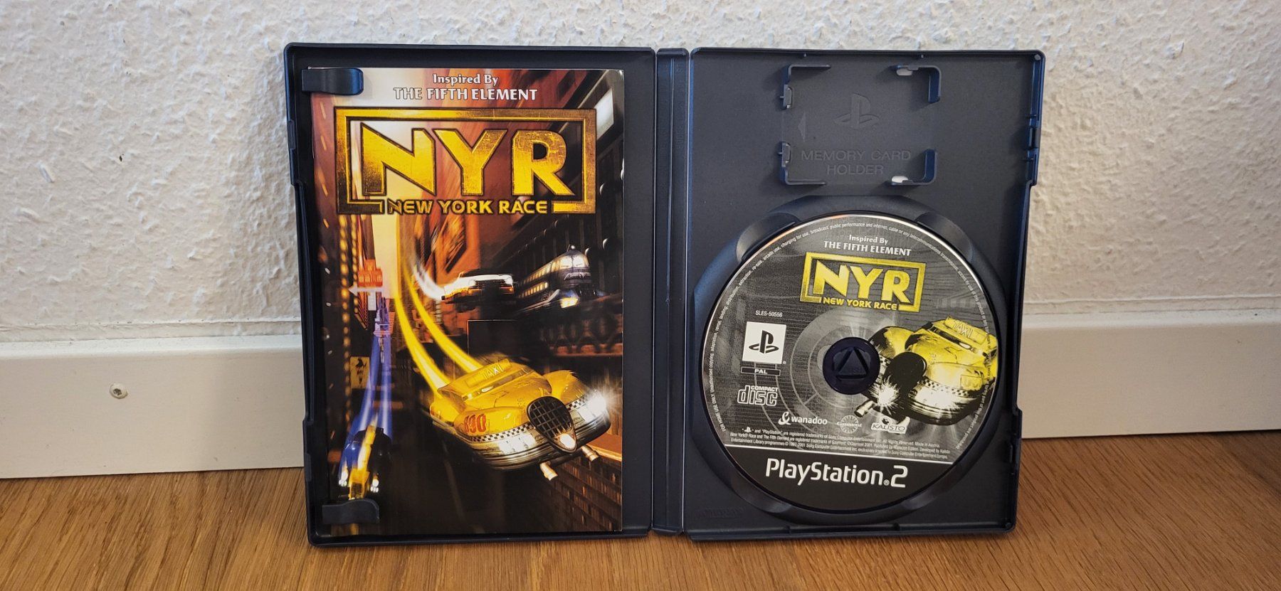 Sony Giochi: PS 2 - New York Race Das Fünfte Element – Usato da Münsingen venduto da DigitaleSpielecke 2