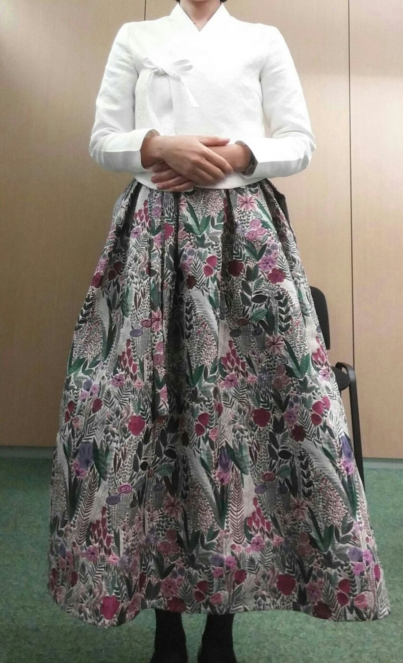 Jupes: Han-bok skirt – D'occasion à Gland par Dedecop2 1