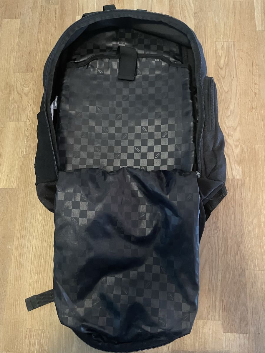Vans Sacs à dos: Vans Rucksack schwarz, guter Zustand – D'occasion à Bülach par nin_lea1 2
