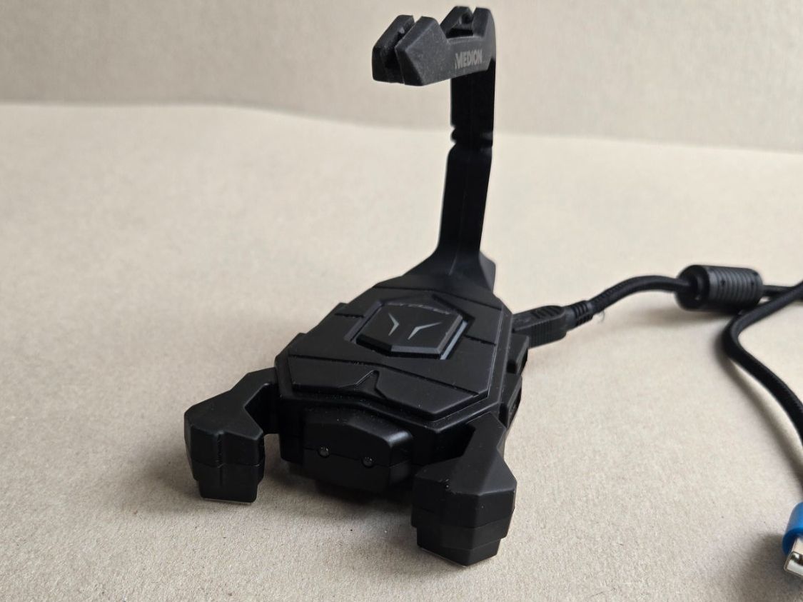 Hubs & Switches: Medion Erazer Mouse Bungee X89050 USB Hub – Gebraucht aus Hunzenschwil von Fluz 2
