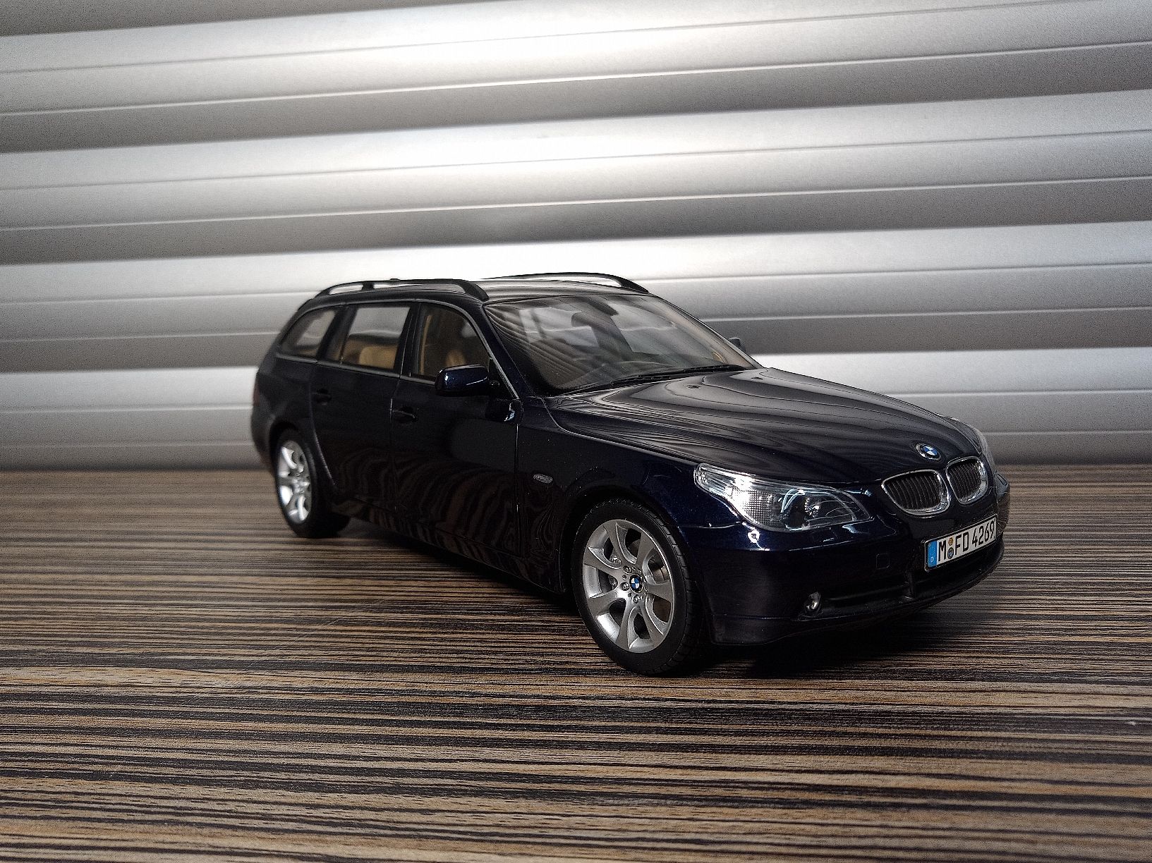 Kyosho Modellini d'auto: BMW 5 Series Touring Kyosho Modellauto – Usato da Reiden venduto da Zofi-Brocki 2