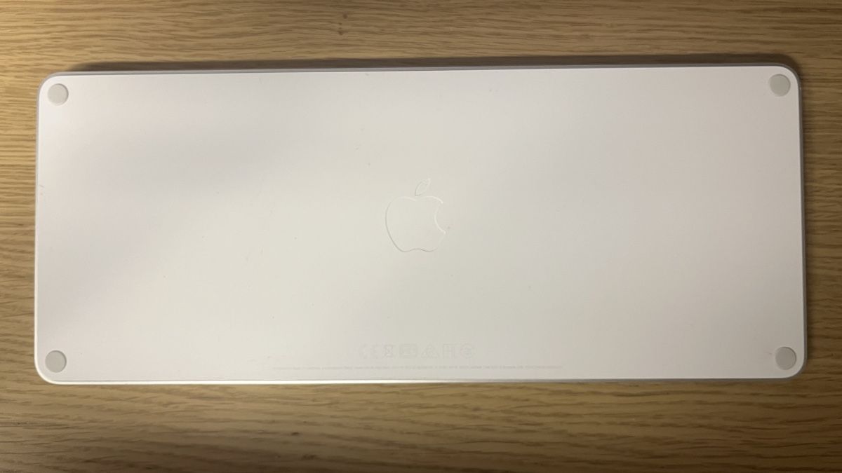 Apple Tastiere: Apple Magic Keyboard mit Touch ID CH-Layout – Usato da Zollikon venduto da pma_fb8j 1