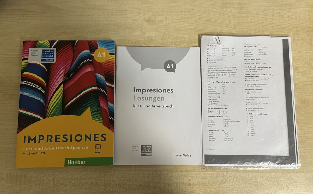 Libri: Impressiones A1 Spanisch Kursbuch + Lösungsbuch – Nuovo (secondo la descrizione) da Rheineck venduto da CS992000